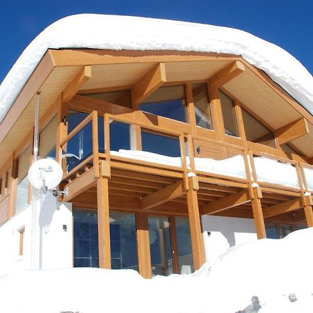 Ayoba Villa Wiler ภายนอก รูปภาพ